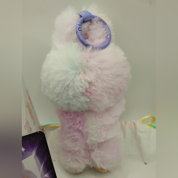 Big Into Energy Confirmed "Luck" - Picture 9 of 15